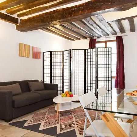 Private Studio - Louvre - Saint Honore
